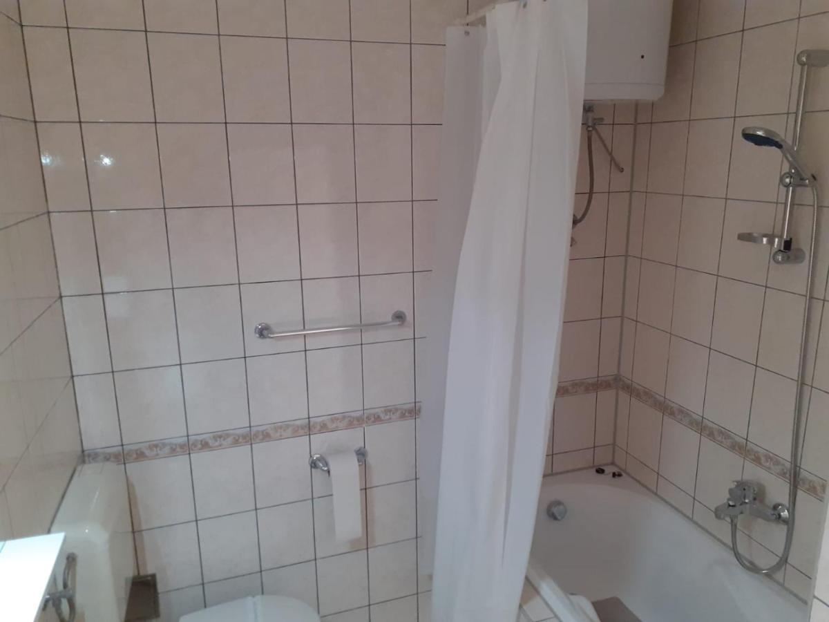 Apartments Vinea Baška Voda エクステリア 写真