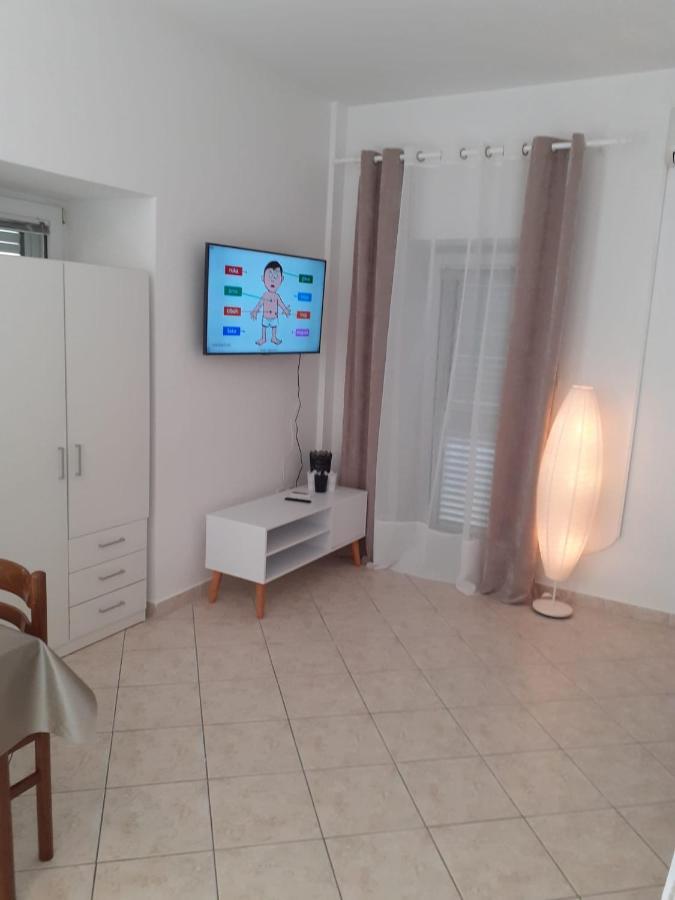Apartments Vinea Baška Voda エクステリア 写真