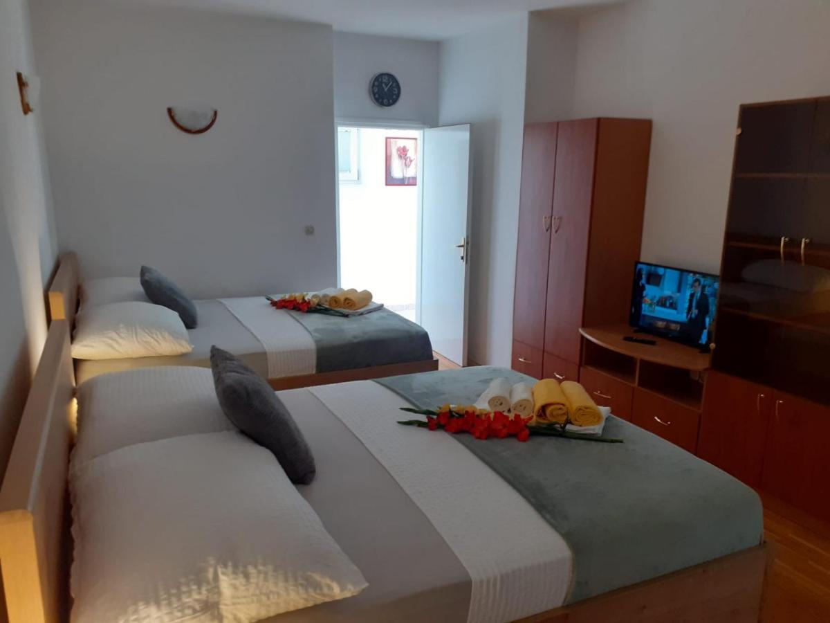 Apartments Vinea Baška Voda エクステリア 写真