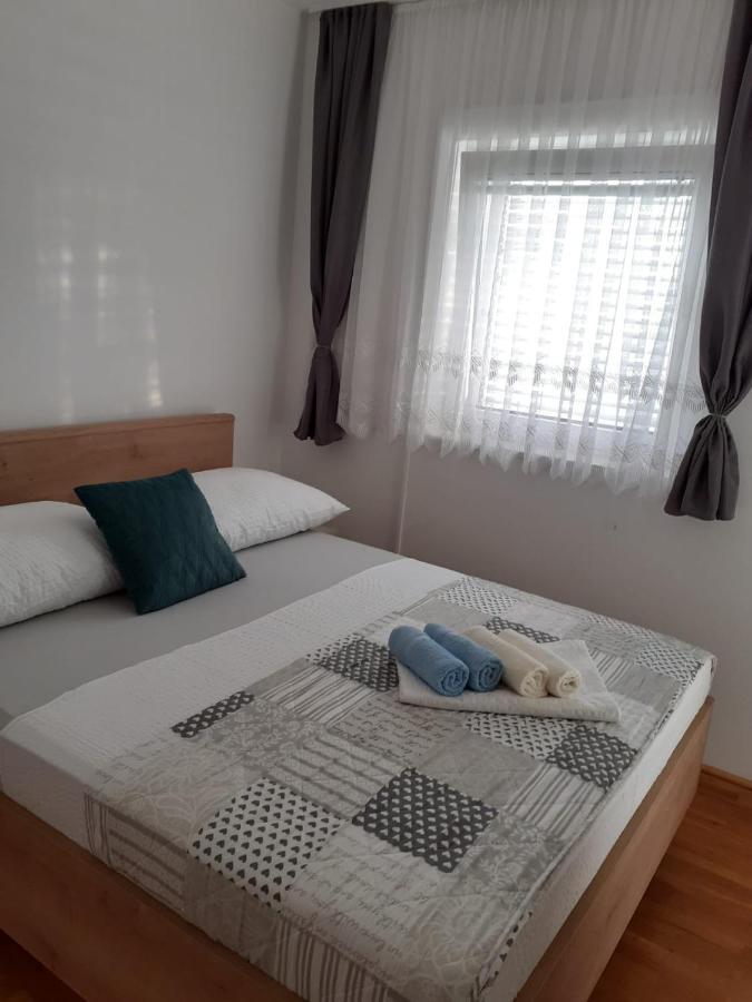 Apartments Vinea Baška Voda エクステリア 写真