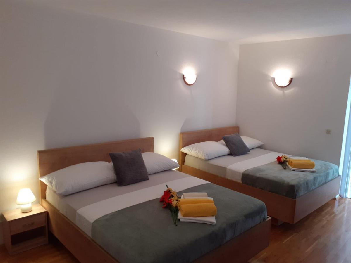 Apartments Vinea Baška Voda エクステリア 写真